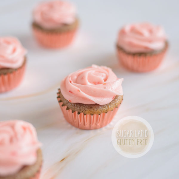 Vegan Strawberries Cupcakes