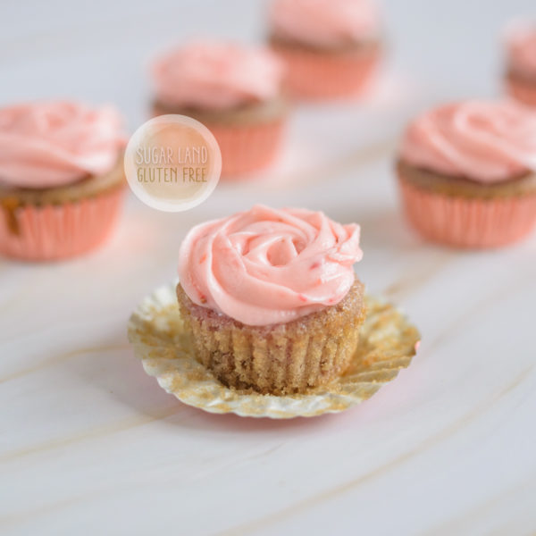 Vegan Strawberries Cupcakes